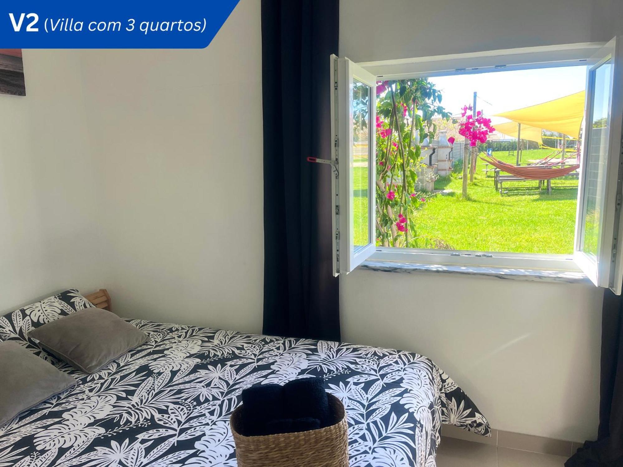 Apartamento W.H.House Atouguia Da Baleia Exterior foto